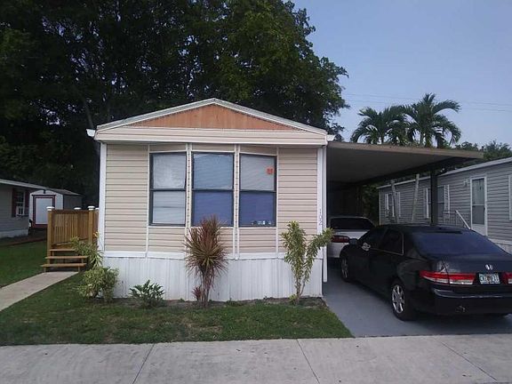 2nd image of 102 Plantation Blvd