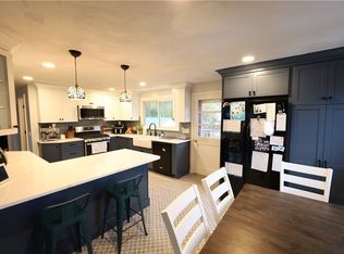 84 Neptune St, Jamestown, RI 02835