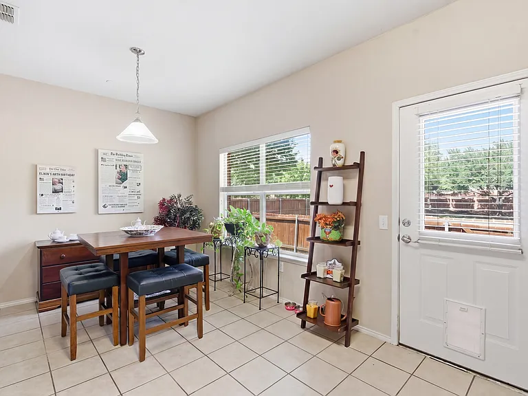 7257 Rembrandt Dr — Photo 10