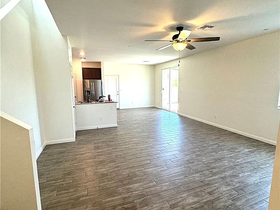 4th image of 1003 Brilliant Meadow Ave