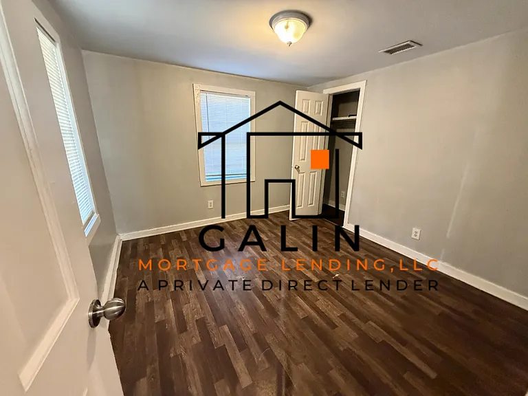1416 Chester St — Photo 9