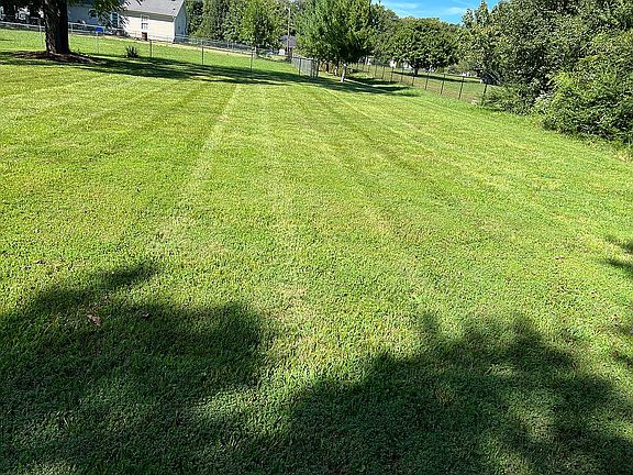 5th image of 238 Antler Dr