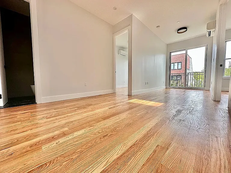 959 Metropolitan Ave #3B — Photo 6