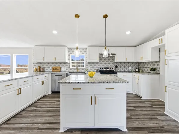 102 Sunshine Meadows Ct, Weatherford, TX 76088