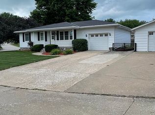 6 Shana Cir, Red Oak, IA 51566