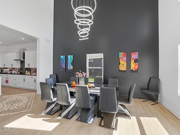 5th image of 10321 Wheatfield Dr