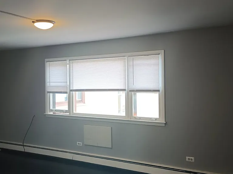 8700 S Paxton Ave #B3 — Photo 5