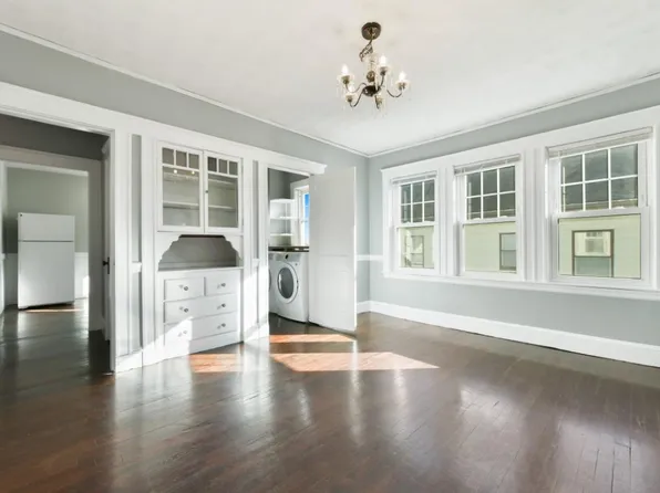 33 Alicia Rd Floor 2, Dorchester Center, MA 02124