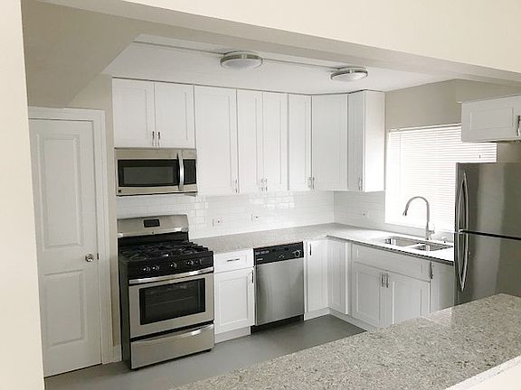4th image of 8700 S Mobile Ave #B