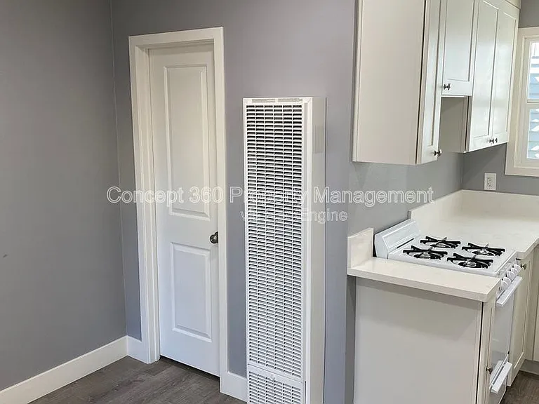4154 North Business St #5 — Photo 12