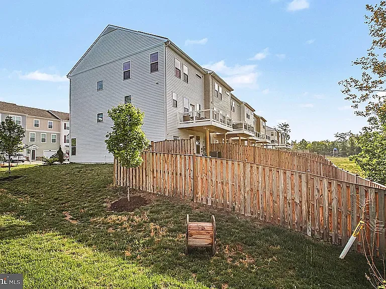 431 Snowberry Ln — Photo 26