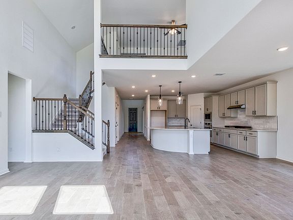 4th image of 267 Du Bois Ln