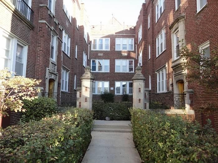 1st image of 3004 N Whipple St