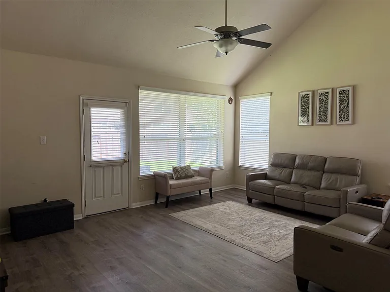 24930 Diamond Ranch Dr — Photo 5