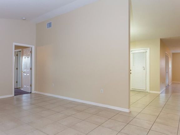 5th image of 503 Magpie Ln