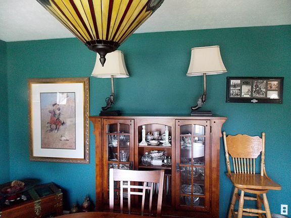 Formal dining room