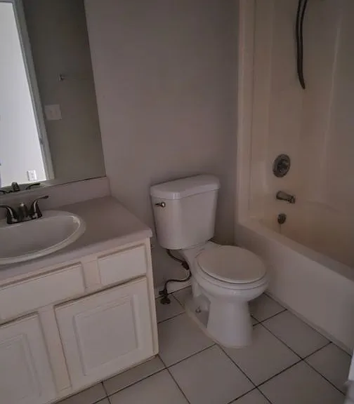 512 Earnest Ln — Photo 7