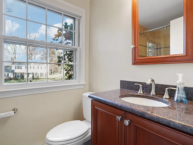 6543 Cedarwood Ct — Photo 11