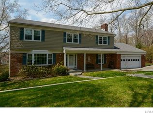 8 Ilana Ln, Thornwood, NY 10594