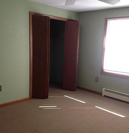 3rd image of E3 Saint Marc Cir #3E
