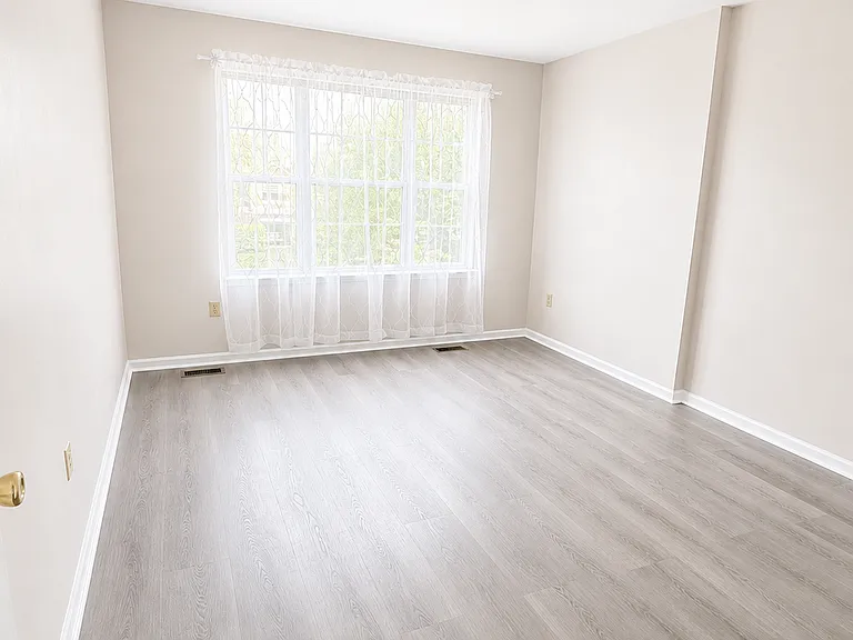 112 Galway Cir — Photo 28