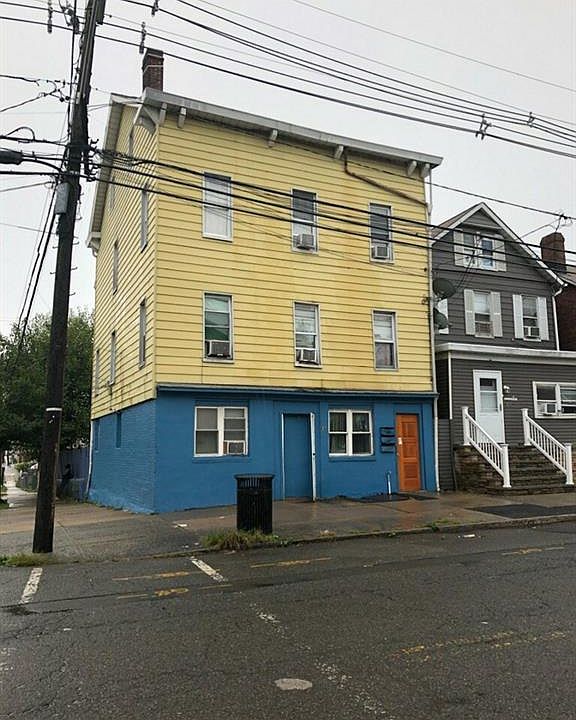 Building Photo 3