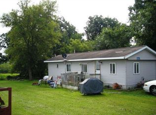 N2422 Mulvaney Ln, Reeseville, WI 53579