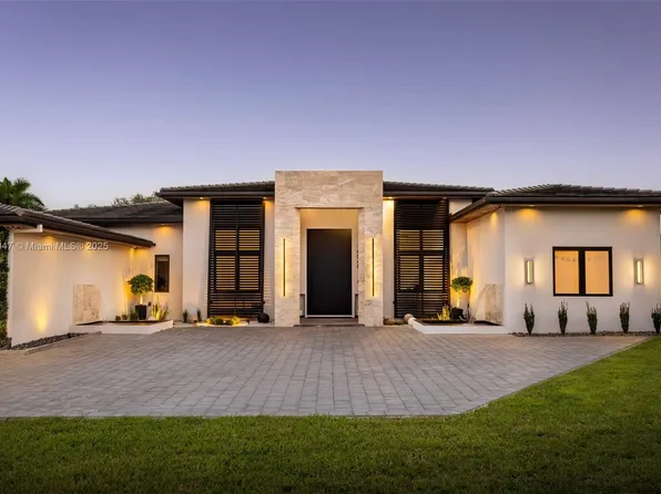 14940 SW 16th Ct, Davie, FL 33326