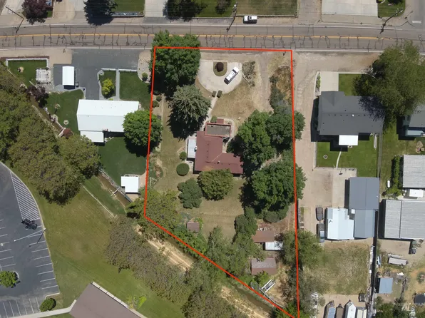 124 W Dooley Ln, Nampa, ID 83686