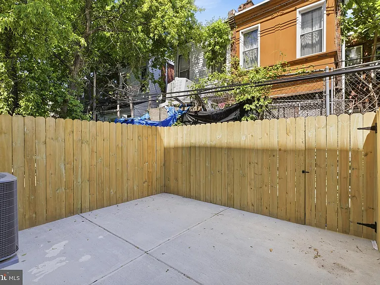 2532 N 11th St #1 — Photo 9