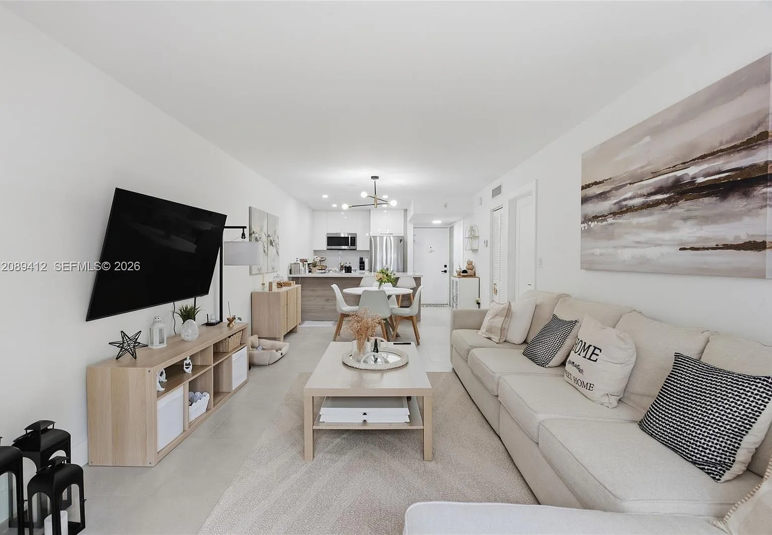 Inwood Condo — Photo 2