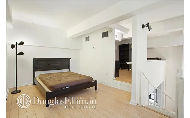 Rented by Douglas Elliman | media 4
