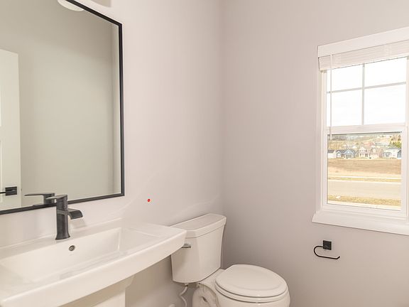 3rd image of 3620 Angelus Way