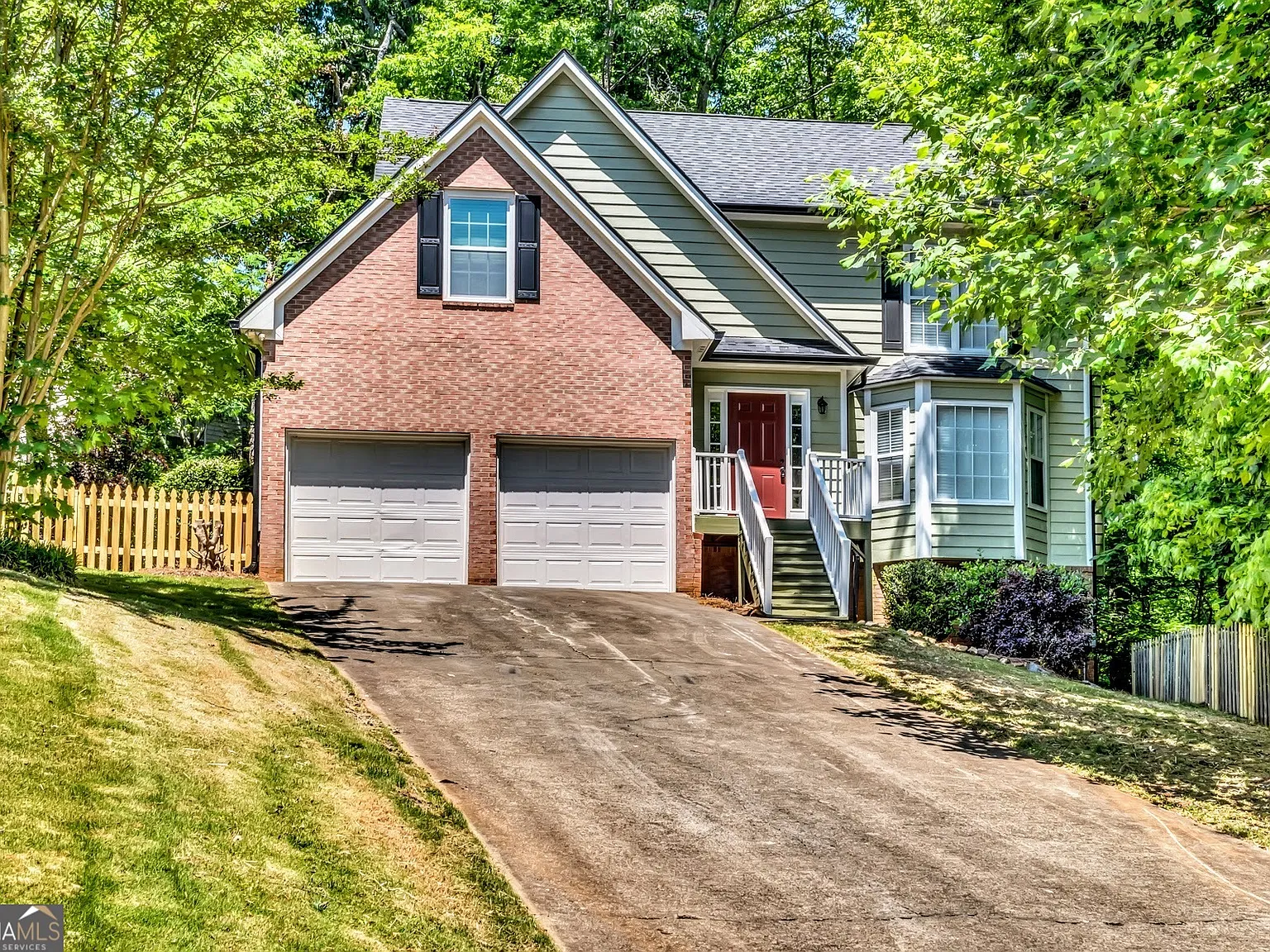 4 bed, 2.5 bath, 2300 sqft, $5,600 — Photo 4