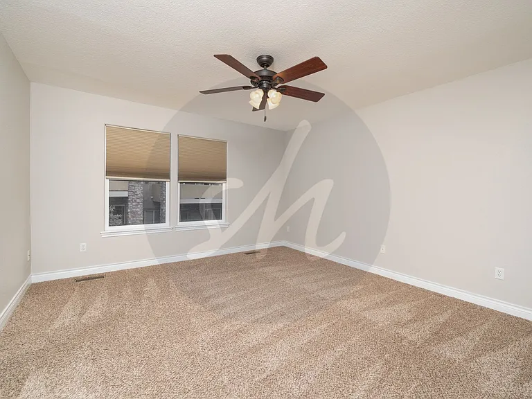 5847 New Crossings Point — Photo 13