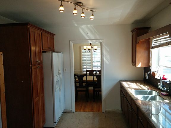 2nd image of 2841 San Francisco Ave