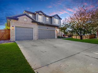 5585 S Helena St, Centennial, CO 80015