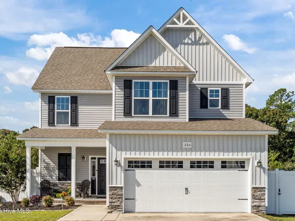 224 Rowland Drive, Richlands, NC 28574