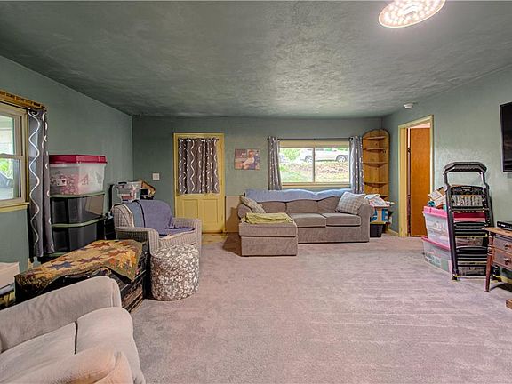5th image of 2231 N River Blvd