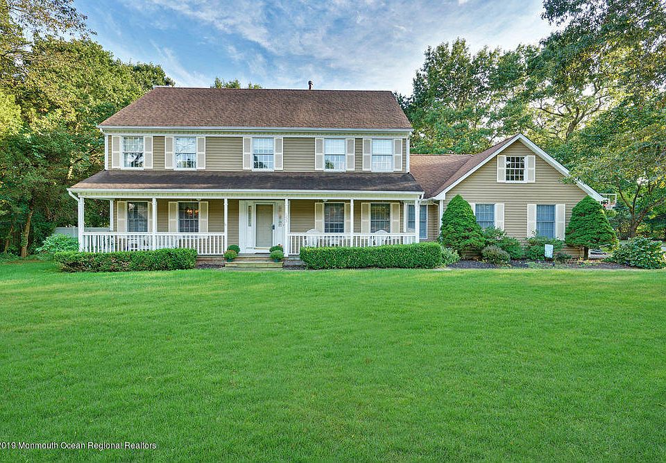 1st image of 1233 Fox Hollow Dr