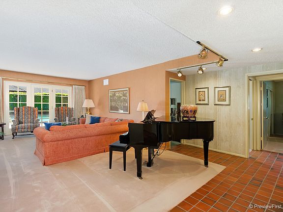 5th image of 2138 Oxford Ave