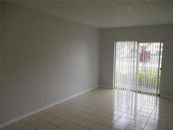 4th image of 3400 NW 30th St APT 7