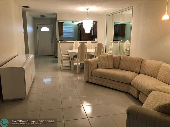 4th image of 297 NW 36th Ave #297