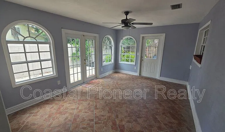 5005 Dollarway Ct — Photo 27