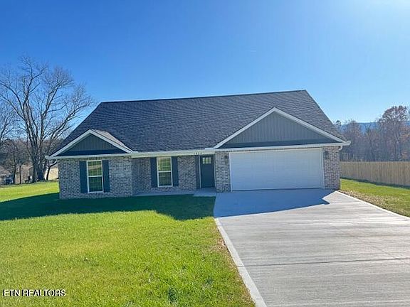 3rd image of 1056 Pathways Dr