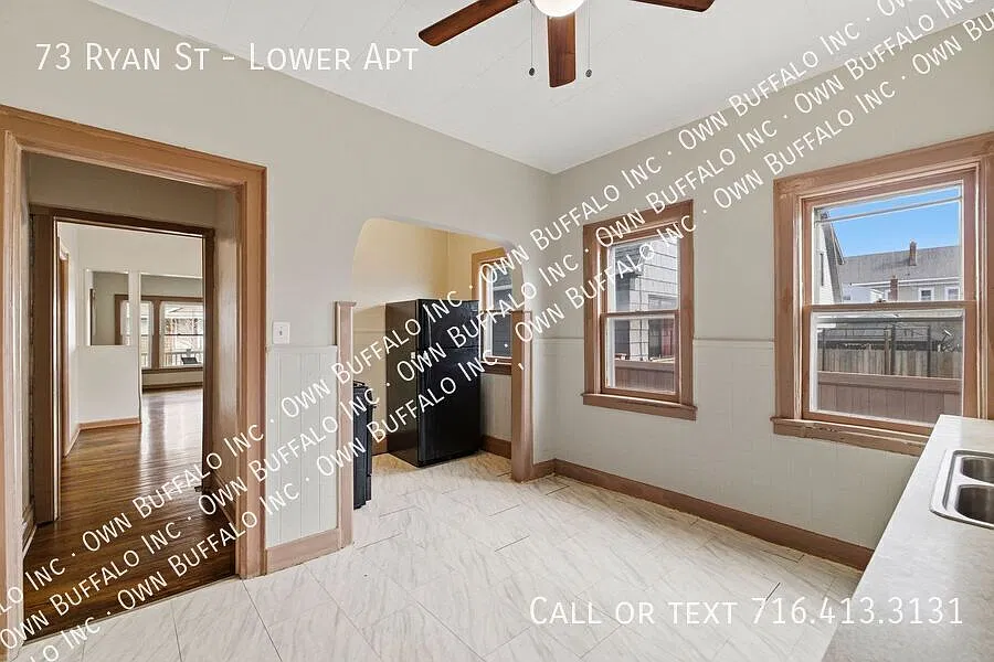 Large 3 Bedroom Lower Apartment w/ Hardwood Floors, Parking & Laundry Hookups — Photo 4