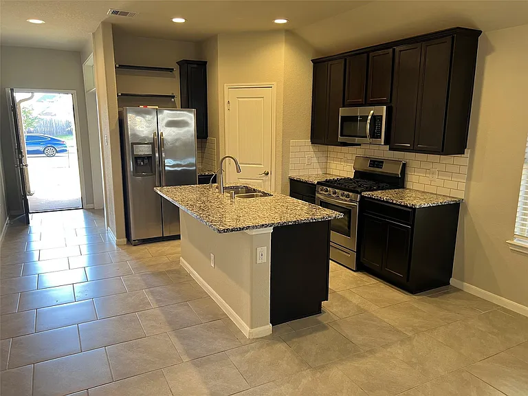7263 Barrington Ridge Ln — Photo 6