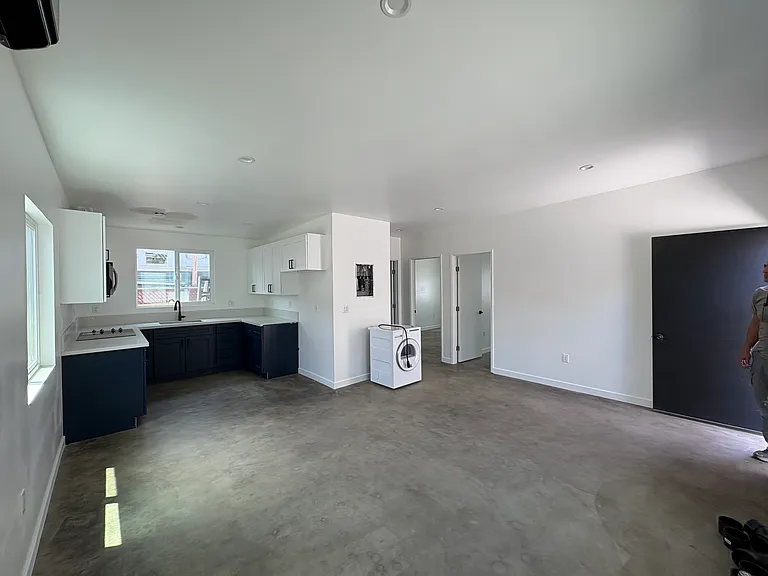 7315 S Normandie Ave #1/2 — Photo 5