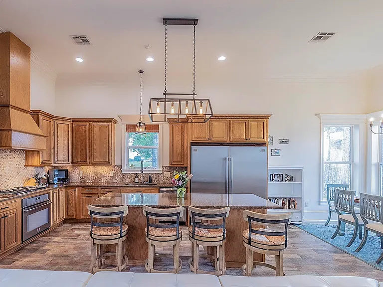 111 Gentle Oak Blvd — Photo 7