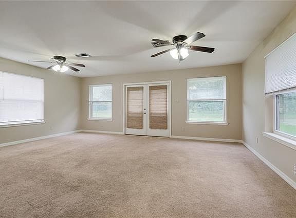 5th image of 404 Barton Ave